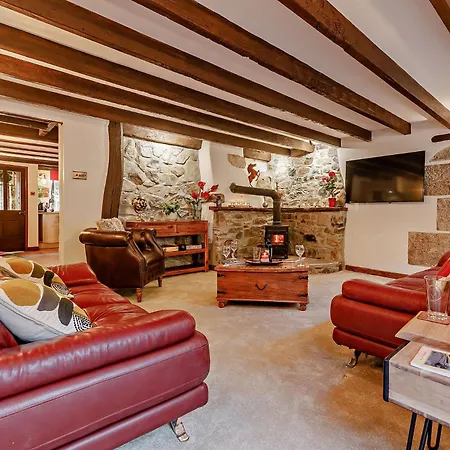 3 Bed In Lanhydrock 90214 Holiday home