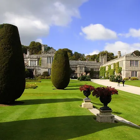 3 Bed In Lanhydrock 90214 Holiday home *