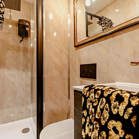 3 Bed In Lanhydrock 90214 Holiday home